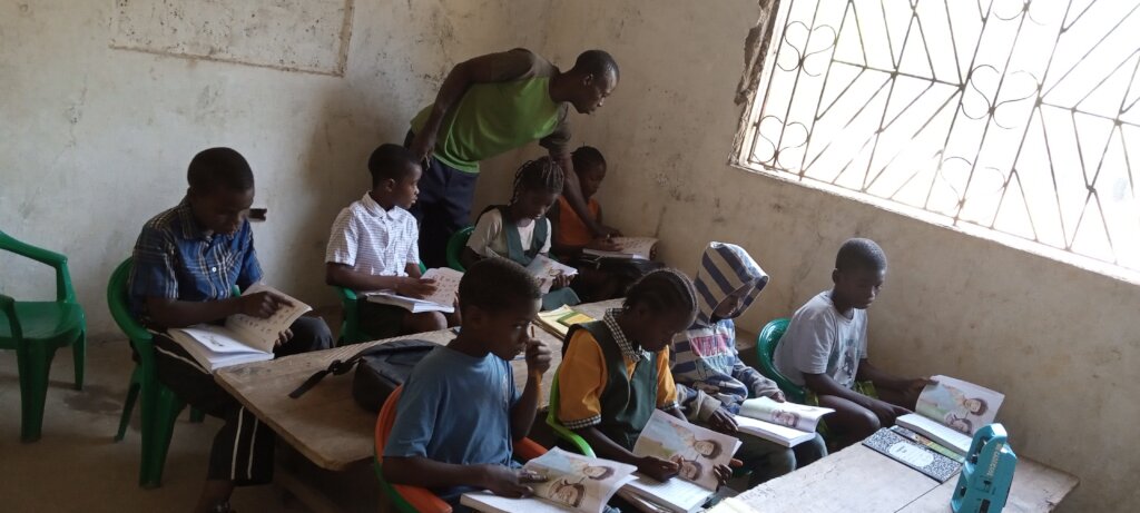Community Solutions Aid class, Liberia, children in photograph